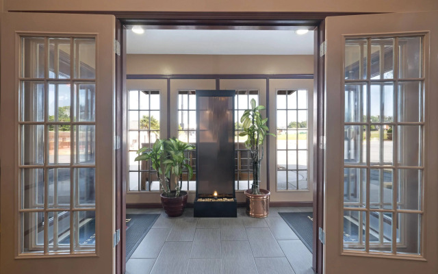 Baymont by Wyndham Commerce GA Near Tanger Outlets Mall