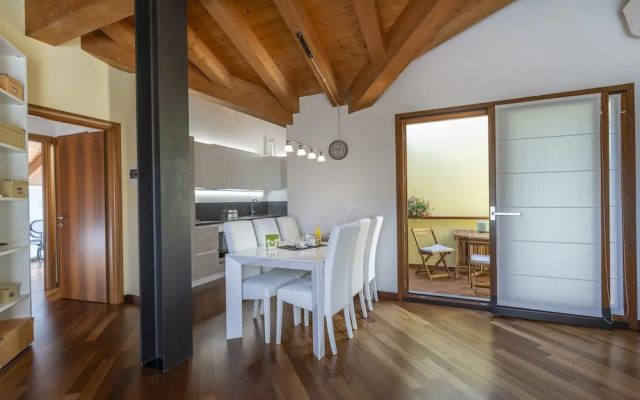 New Deal - APT with Terrace & Jacuzzi