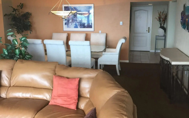 Apartments@Convention Center-16th Street Mall