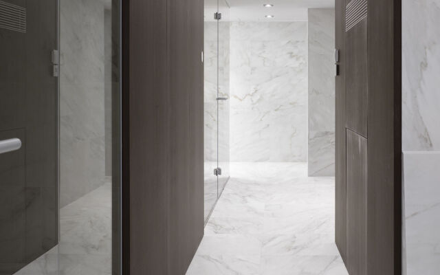 Old Town Square Residence by Emblem