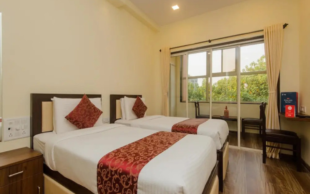 OYO 9849 Hotel Divine Residency