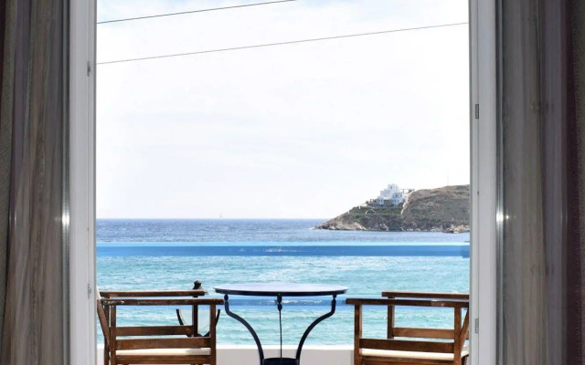 Vari Beach Hotel