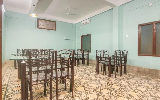 OYO 22421 Indiraj