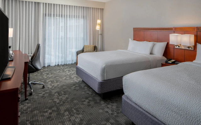 Courtyard by Marriott Nashville Airport