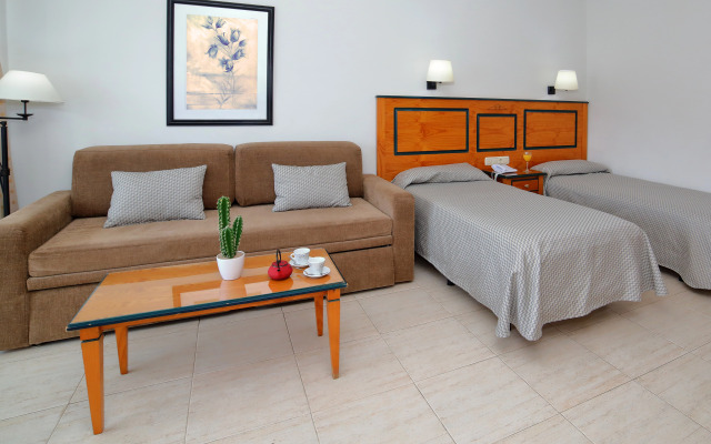 Aparthotel PYR Fuengirola