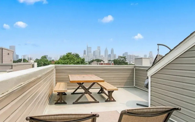 Luxury Roofdeck Retreat 4-bdrm Near Penn Chop