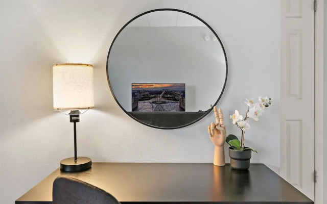 Lush 1BR Apt in Quiet Arlington Heights