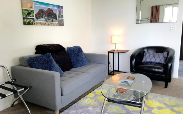 Bluff Ocean Vista Motel – Guest Rooms – Bluff