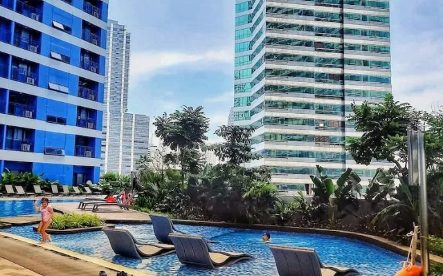 CitySkyline View 53F-Air Residences