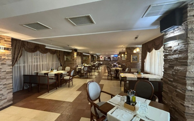 Spa Hotel Hissar