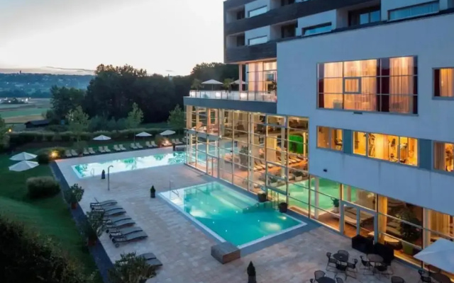 Whirlpool Suite Amadeus for an Unforgettable Holiday