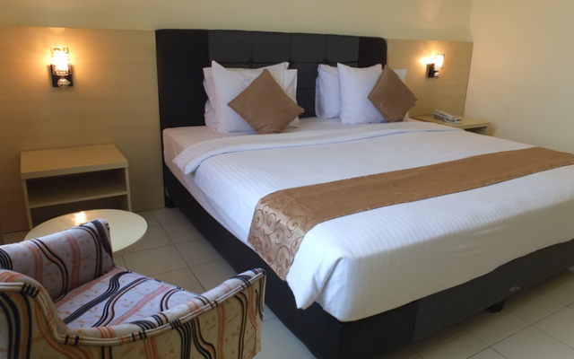 Hotel Jepara Indah – Guest Rooms – Jepara