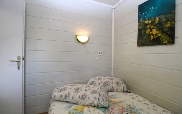 Apartment 1112