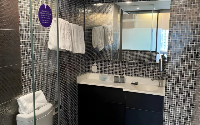 J Link Hotel