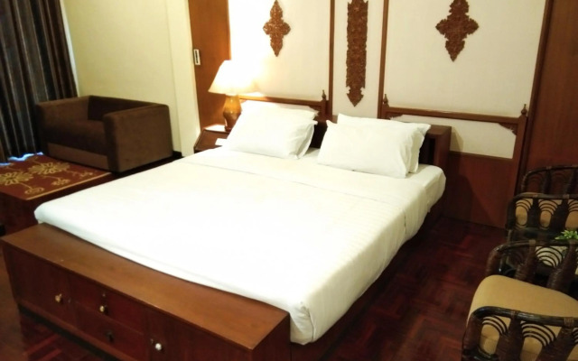 Prince Hotel Chiang Mai