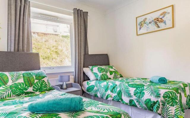 Lovely Apartment 2 King & 2 Single Beds