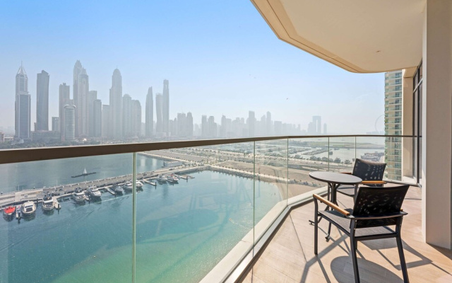 Silkhaus Large 2BR Private Beach Marina Vista