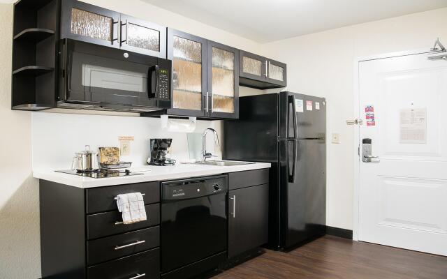 Candlewood Suites Bay City by IHG