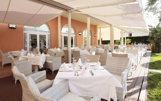 Grupotel Macarella Suites & Spa