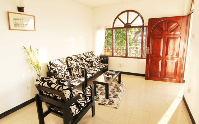 2in1 Kandy Hostel Homestay
