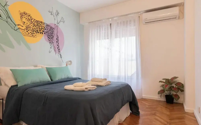 MOT + Junin 1435 - 4 Bd 8 Pax in Recoleta