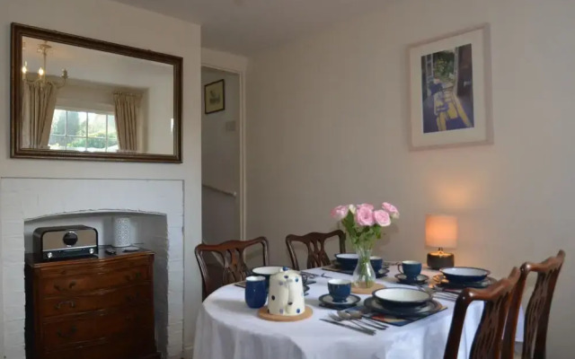 Crown Cottage