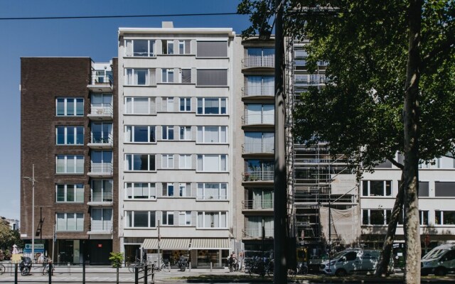 Museum View - Bright and Spacious Apartment