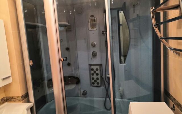 Apartments Rezident on avenue Oktyabrya, bld.71/3