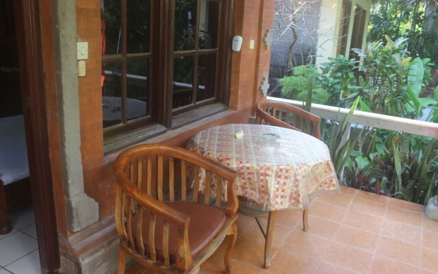 Dwi Utama Bungalow