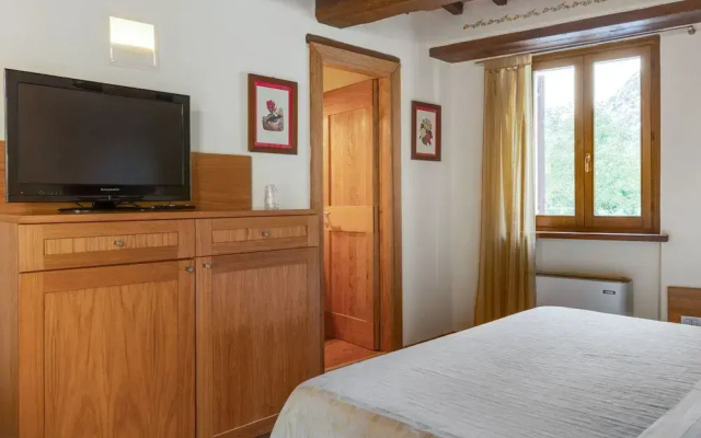 Stunning Holiday Home in Foligno With Sauna