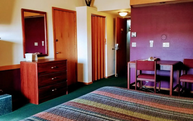 The Round Barn Lodge