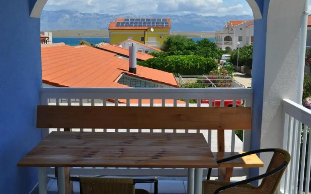 Marina Apartments
