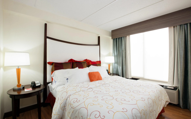 Hotel Indigo Chicago-Vernon Hills by IHG