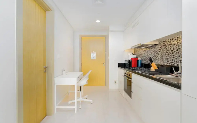 Lux BnB Aykon City I Skyline Canal Views