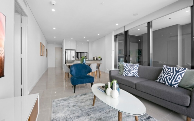 Oceanfront 2-bed With Spectacular View Pool & Gym – Guest Rooms – Gold Coast