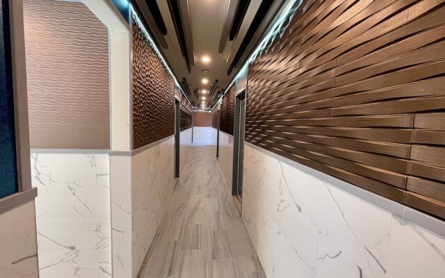 Quintessence ApartHotel