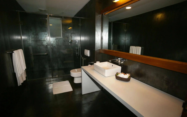 Randholee Resort & Spa