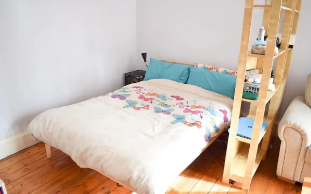 Bright 1 Bedroom Apartment in Edinburgh