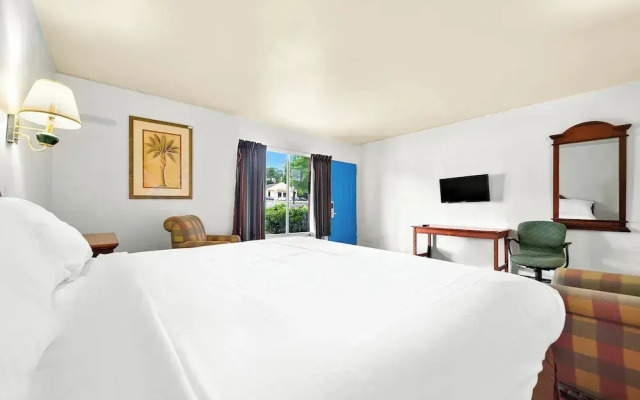 Capitol Inn And Suites