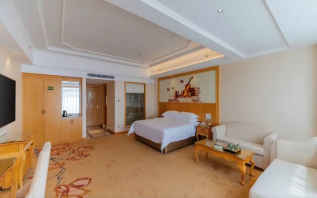 Vienna International Hotel (Huizhou Daya Bay Coastal Park Branch)