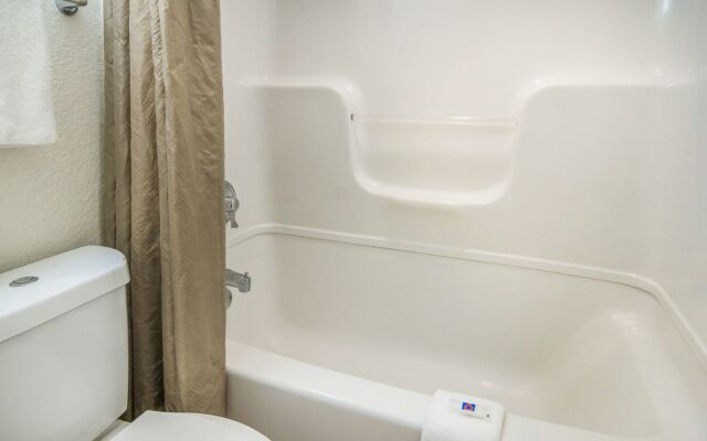 Motel 6 Irving, TX - Dallas