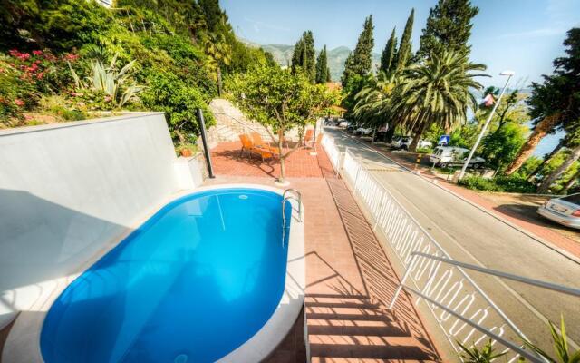 Guest House Villa Nina