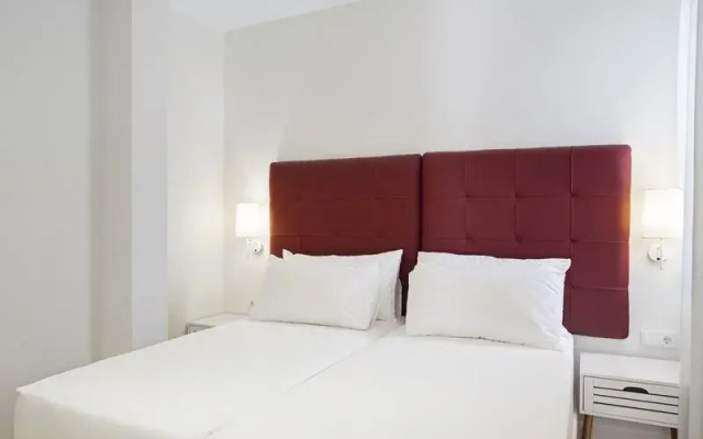 Metropolis Sevilla Apartaments