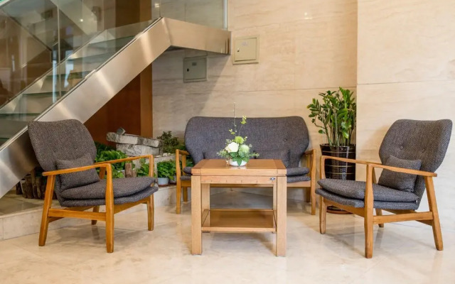 Dalian Precious Ginza Hotel