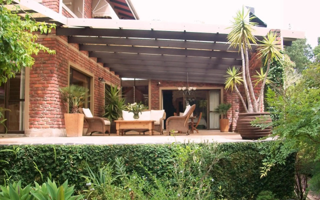 Aziza Guesthouse