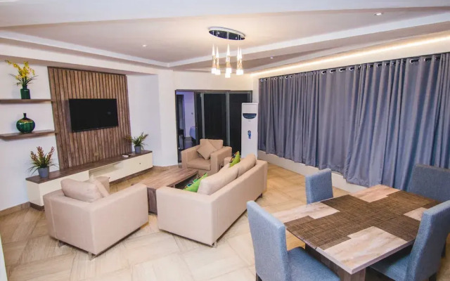 Bon Hotel Platinum