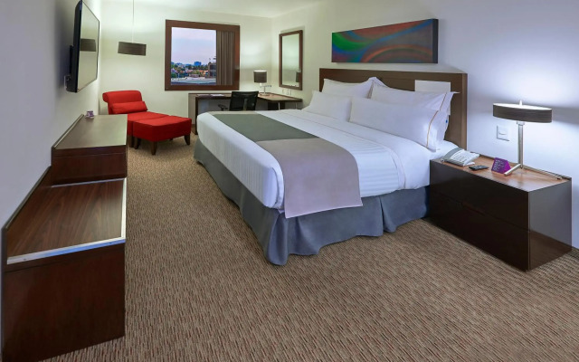 Holiday Inn Guadalajara Patria Universidad by IHG