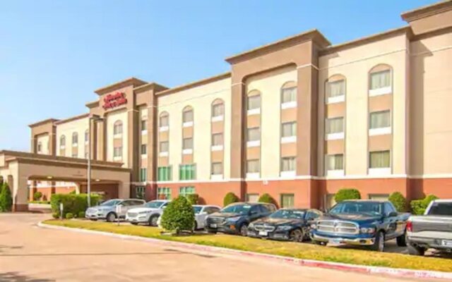 Hampton Inn & Suites Waxahachie