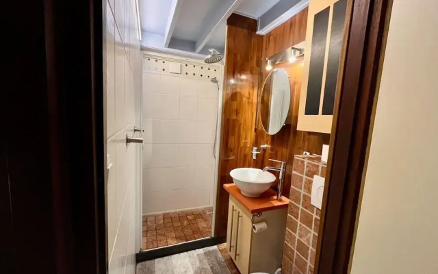 Lanaken Luxe Garden Retreat