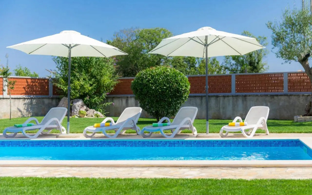 Holiday Home In Zminj